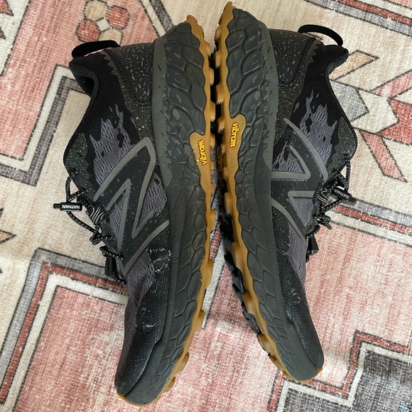 Black New Balance Sneakers - Picture 2 of 7